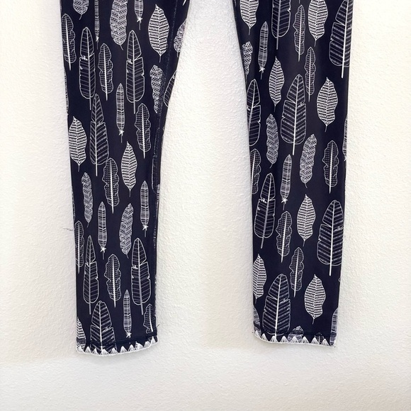 The Upside Gypsy Feather Midi Pant Cropped Drawstring Legging Navy White 8 - Picture 7 of 14